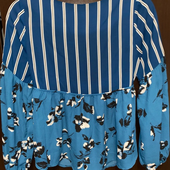 ⚡️⚡️FREE a with a purchase of $25 or more⚡️⚡️ Monteau LA- Dress Shirt, SIZE:S - Picture 3 of 3